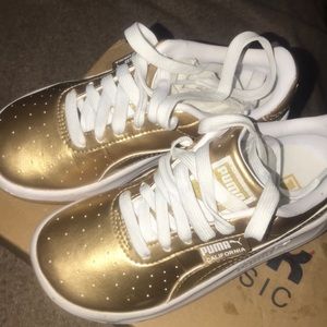 Gold Hollywood pumas toddler